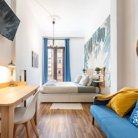 Mestalla River Apartment Valencia Exterior photo